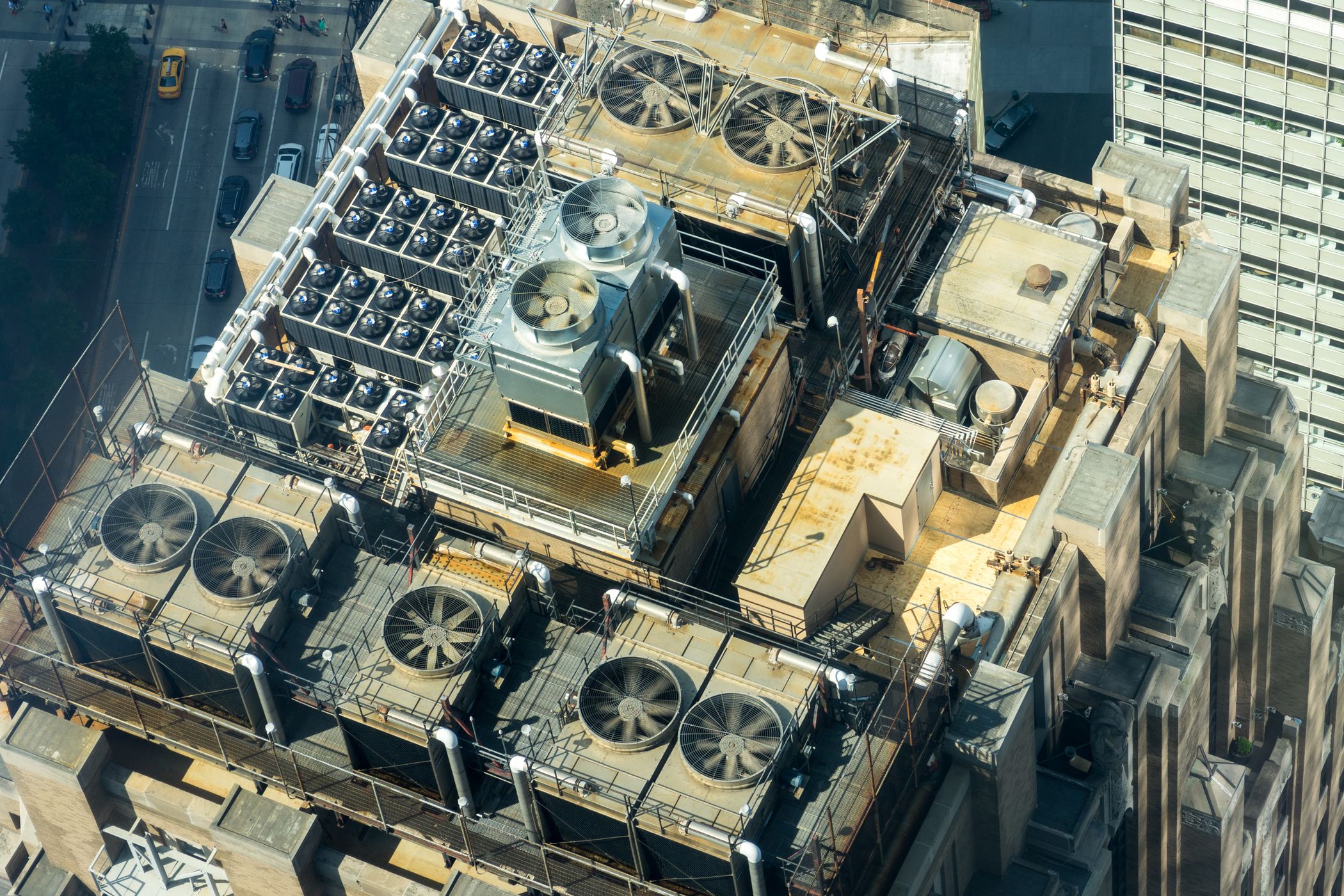 Large commercial rooftop mechanical system